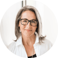 KarenKennedy-Headshot-Circle